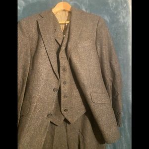 Donegal Shetland Tweed Three Piece Suit NWT